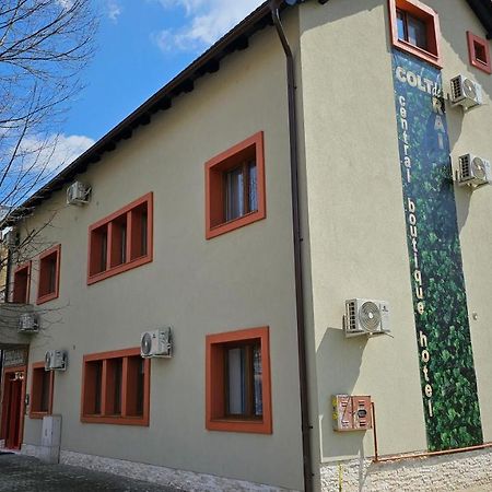Colt De Rai Resita Bed & Breakfast Exterior photo